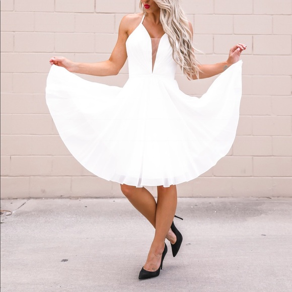 Faviana Dresses & Skirts - Faviana Marilyn style dress